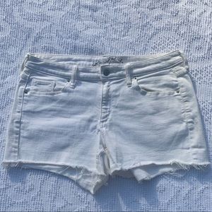 Universal Thread White Denim Shorts 10/30